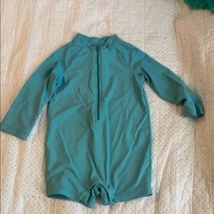 Long sleeve swim suit rash guard